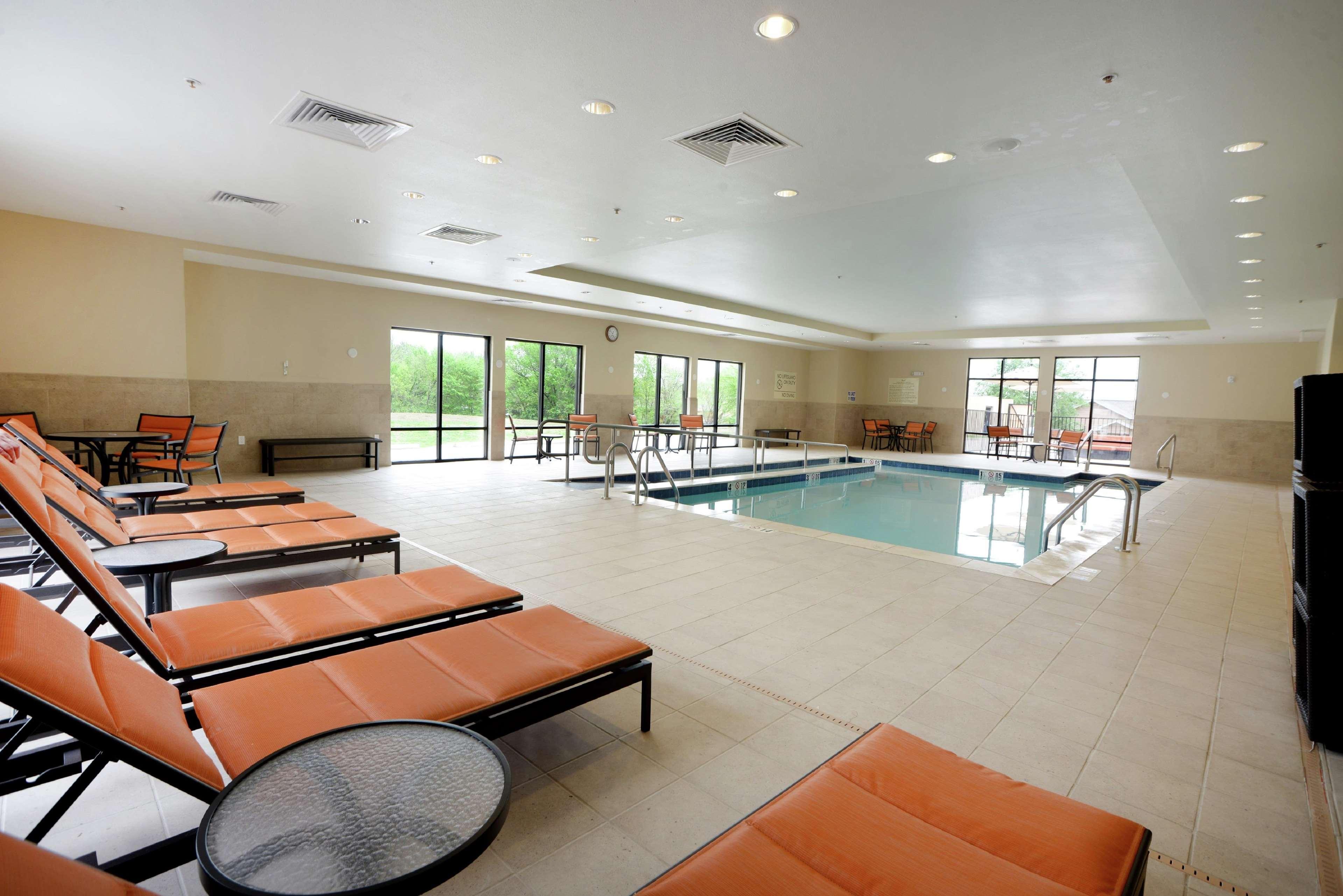 Hampton Inn & Suites Ponca City Exterior photo